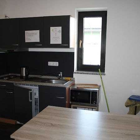 Pension Kirchenwirt Niederaichbach Екстериор снимка